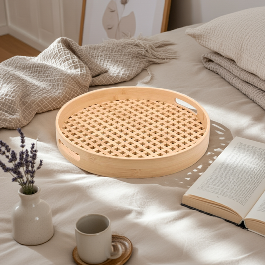 Bandeja de Bambu Redonda Vazada 35 cm | Elegância Natural para Servir e Decorar Casa Trezz