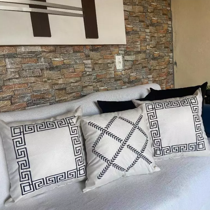Kit 5 Capas de Almofada Suede Bordadas | Luxo e Conforto para Sua Decoração | Casa Trezz